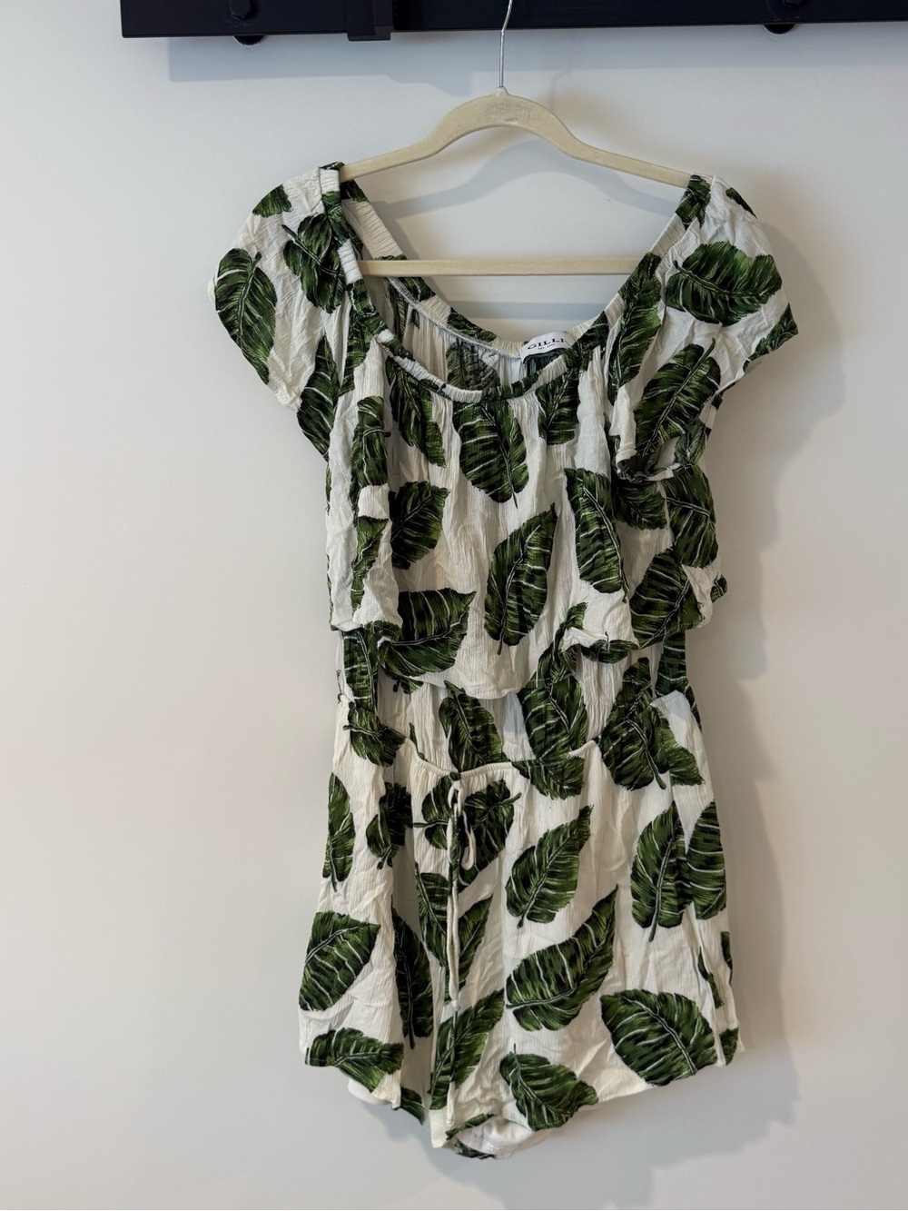 Gilli Tropical Palm Leaf Print Off the Shoulder Romper